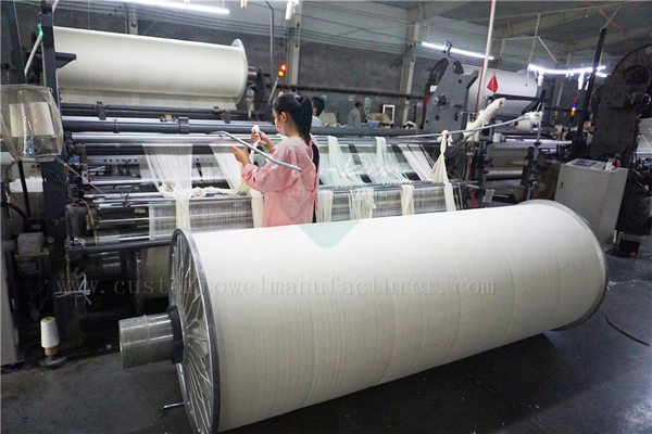 China Bulk cotton washcloths Factory micro cotton bath towels supplier